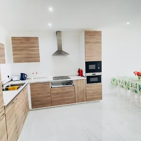 Apartment Peaman Court *